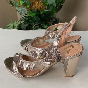 Report Shoes | Report Metallica Gold Strappy Ruffle Chunky Block Heel Size 7 New